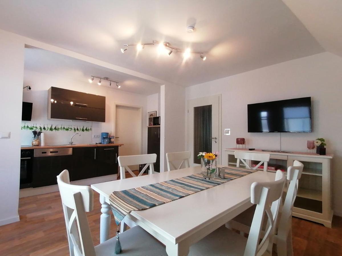 Ferienwohnung An Der Dhron นอยมาเกน-โดรน ภายนอก รูปภาพ